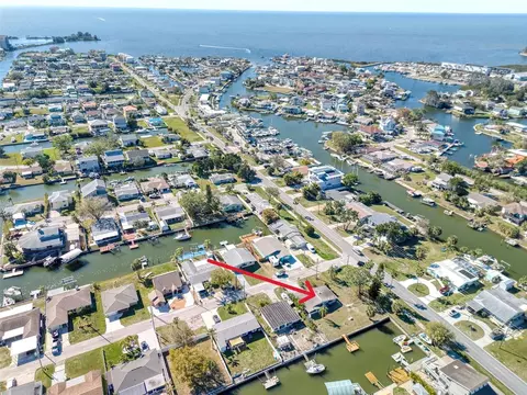 13930 Berkowitz Ave, Hudson, FL 34667