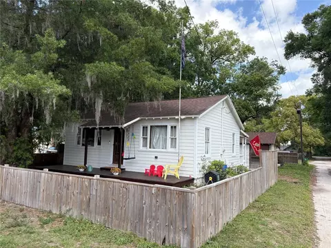 38533 8th Ave, Zephyrhills, FL 33542
