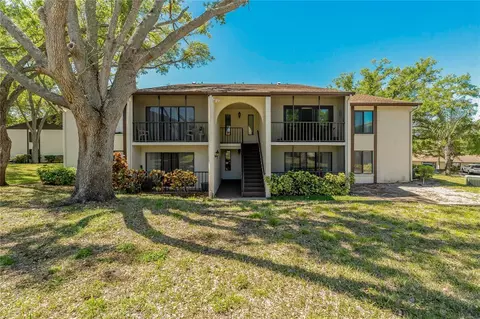 1737 Pine Ridge Way W #B-1, Palm Harbor, FL 34684