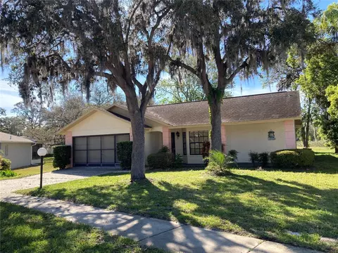 8720 Gold Pine Dr, Port Richey, FL 34668