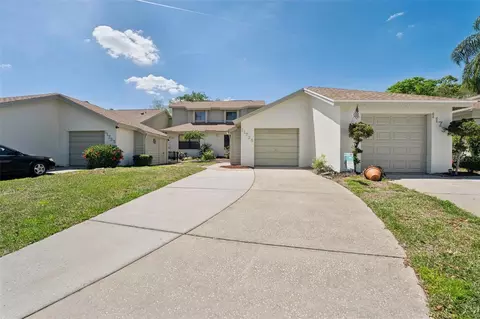11735 Rolling Pine Ln, Port Richey, FL 34668