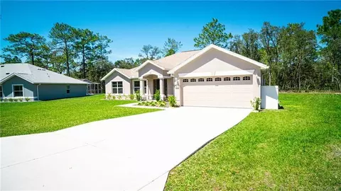 16 Cyclamen Ct W, Homosassa, FL 34446