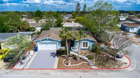 9810 Woodstock Ln, Port Richey, FL 34668