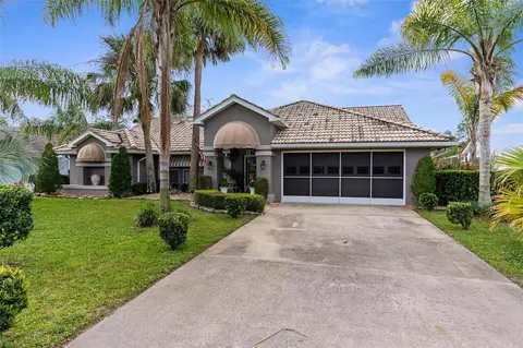 8200 Rhanbuoy Rd, Spring Hill, FL 34606
