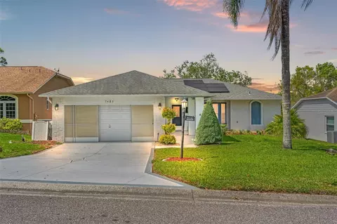 7483 Blue Skies Dr, Spring Hill, FL 34606