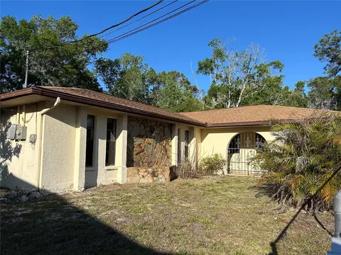 8711 Cutlass Dr, Hudson, FL 34667