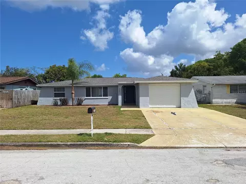 5651 Canosa Dr, Holiday, FL 34690