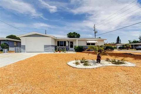 1502 Landau St, Holiday, FL 34690