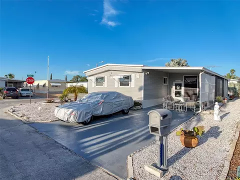 12210 Bonanza Dr, Hudson, FL 34667