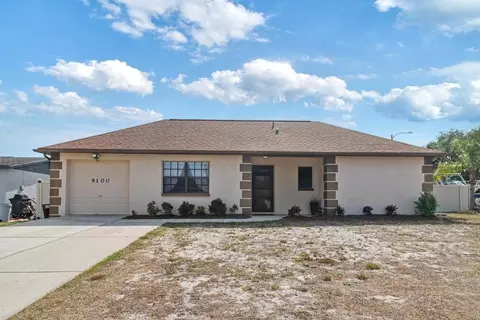 9100 Whitman Ln, Port Richey, FL 34668
