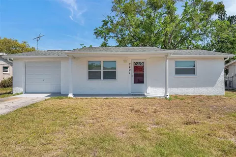 7401 Potomac Dr, Port Richey, FL 34668