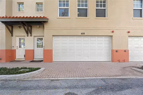 658 Siren Wind Ln, Clearwater, FL 33756