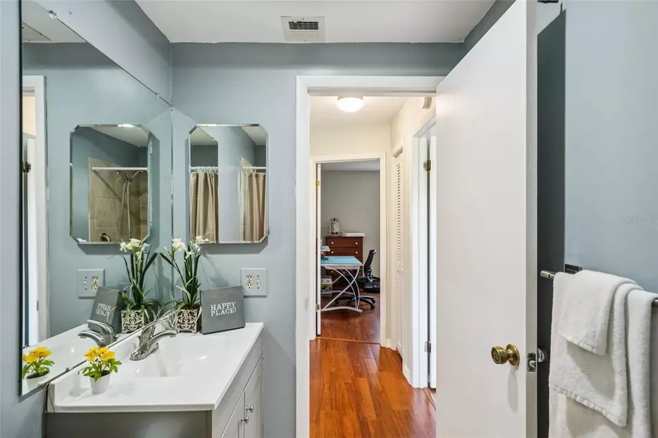 Bath - 12906 Sandburst Ln, Hudson, FL 34667 photo 3 of 5