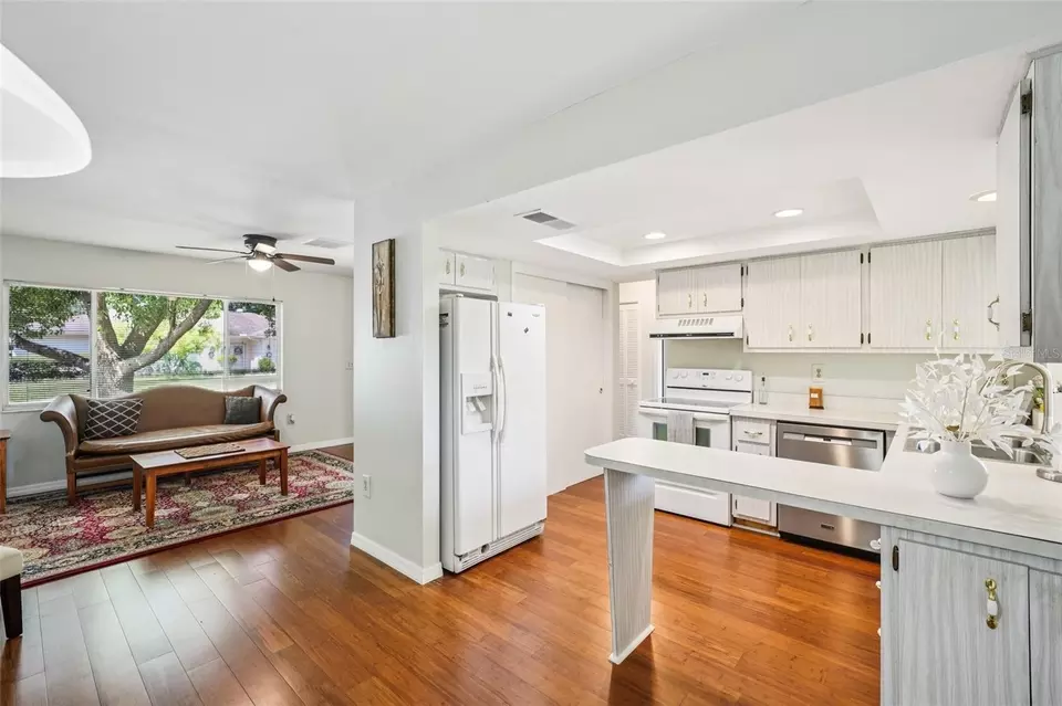 Kitchen - 12906 Sandburst Ln, Hudson, FL 34667 photo 3 of 7