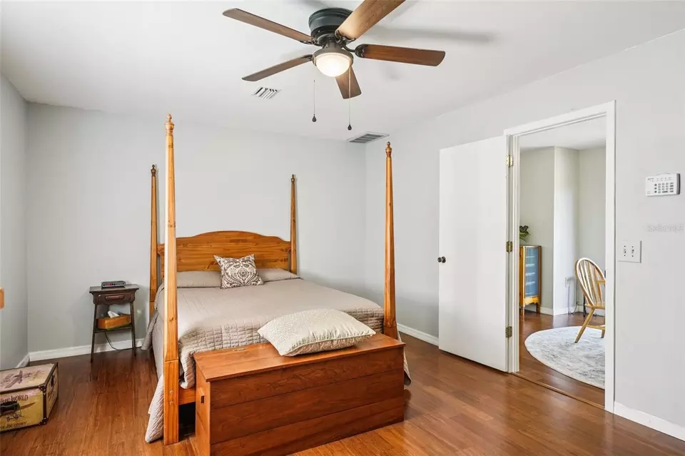 Bedroom - 12906 Sandburst Ln, Hudson, FL 34667 photo 5 of 8