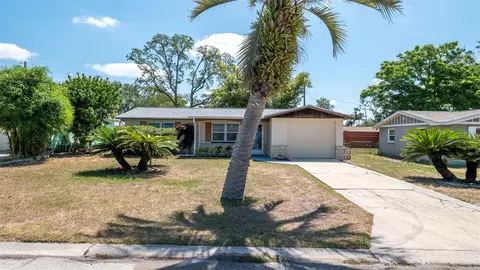5018 Sherwood Dr, New Port Richey, FL 34652