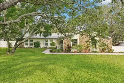 18633 Oak Way Dr, Hudson, FL 34667