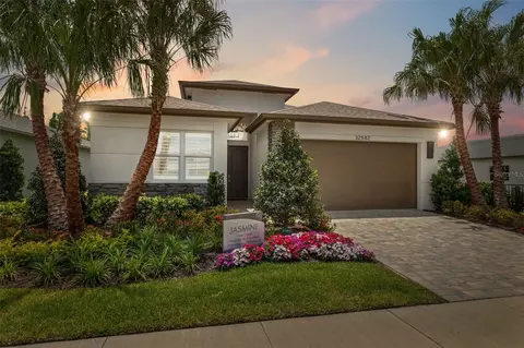 3511 Malta Ave, Wesley Chapel, FL 33543