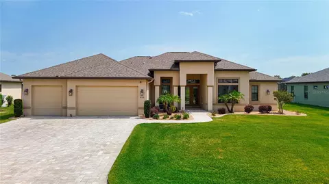 9125 Palm Beach Dr, Brooksville, FL 34613