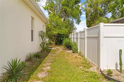 Exterior - 1245 Coble Rd E, Spring Hill, FL 34608 photo 5 of 10