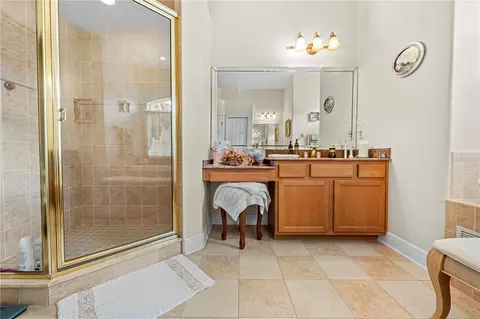 Bath - 1245 Coble Rd E, Spring Hill, FL 34608 photo 4 of 7