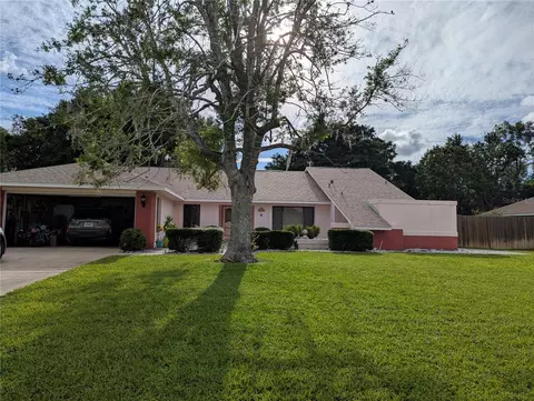 1221 Etta Ave, Spring Hill, FL 34609