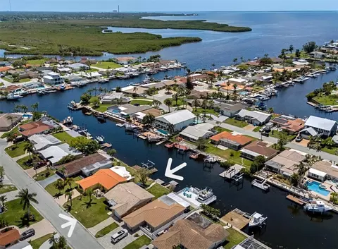 4937 Dory Dr, New Port Richey, FL 34652