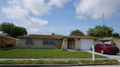 5636 Dolores Dr, Holiday, FL 34690