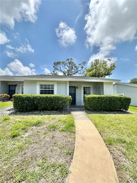 12511 Dearborn Dr, Hudson, FL 34667