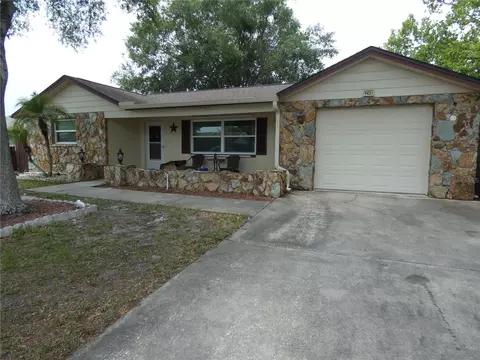 7421 Fairfax Dr, Port Richey, FL 34668