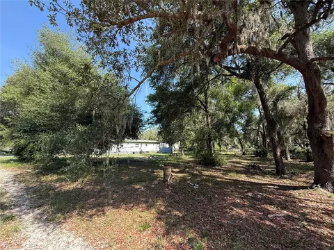 5691 S Withlapopka Dr, Floral City, FL 34436