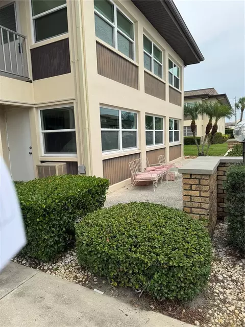 5111 Amulet Dr #102, New Port Richey, FL 34652
