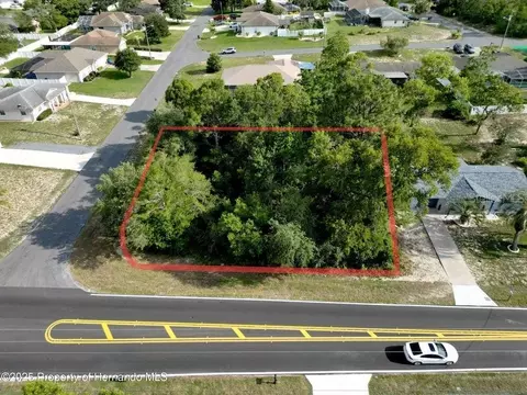 12828 Linden Dr, Spring Hill, FL 34609