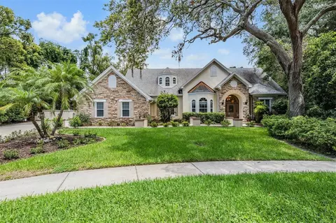 2880 Chelsea Pl N, Clearwater, FL 33759