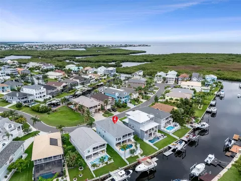 6140 Seaside Dr, New Port Richey, FL 34652