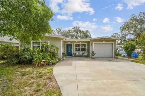 6046 River Rd, New Port Richey, FL 34652