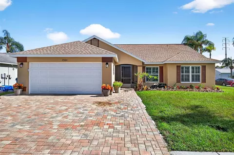7923 Woburn St, New Port Richey, FL 34653