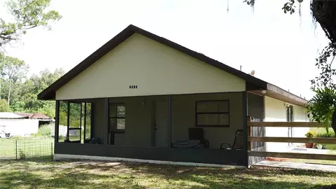 1315 Veech Rd, Leesburg, FL 34748
