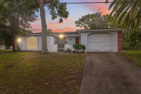 8340 Saint Marks Ct, Hudson, FL 34667