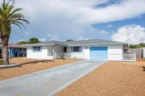 10123 Oak Hill Dr, Port Richey, FL 34668