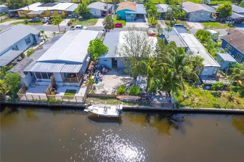 5824 Portsmouth Dr, Tampa, FL 33615