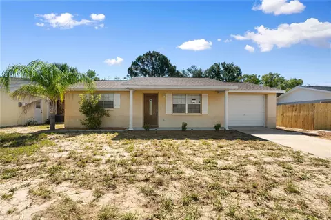 11524 Meadow Dr, Port Richey, FL 34668