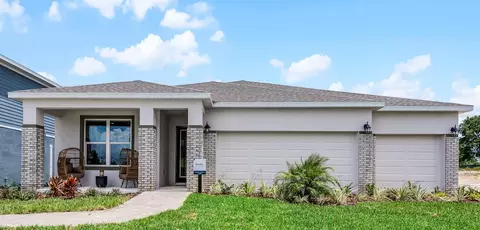 847 Emerald Grove Dr, Apopka, FL 32703