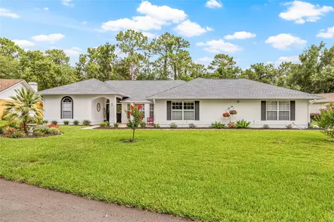 11 Hemlock Ct E, Homosassa, FL 34446