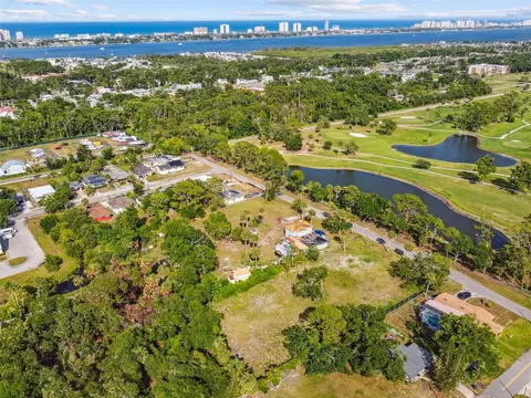 530 Shady Pl, Daytona Beach, FL 32114