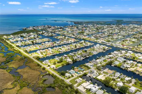 4098 Diaz Ct, Hernando Beach, FL 34607