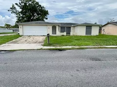 7714 Fox Hollow Dr, Port Richey, FL 34668
