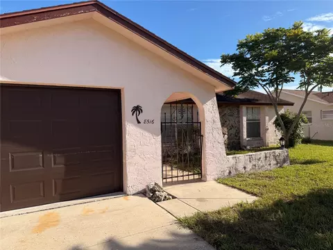 8516 Inwood Dr, Hudson, FL 34667