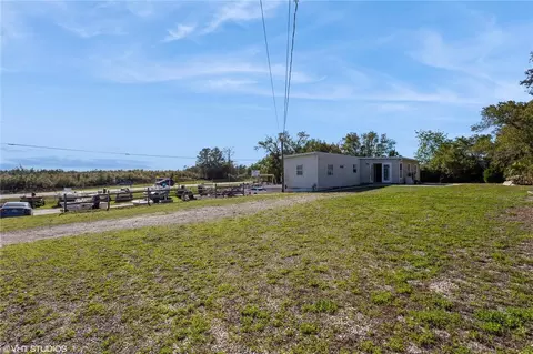 6487 Schering St, Weeki Wachee, FL 34613