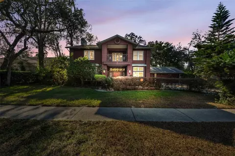 8057 Moonlight Ln, New Port Richey, FL 34654